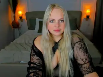 BlondiNi  live sex cam
