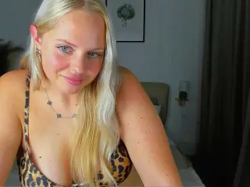BlondiNi  live sex cam