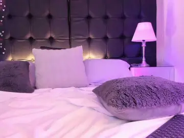 GabbyNash  live sex cam