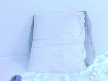 Kinky-redhead18  live sex cam