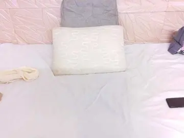 Kinky-redhead18  live sex cam