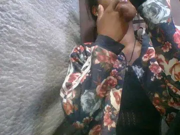 Lydia11  live sex cam