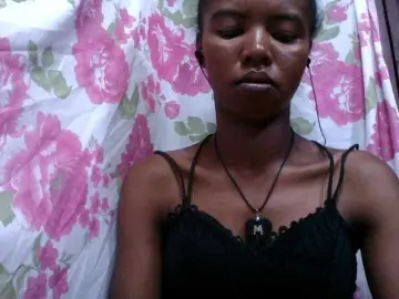 Lydia11  live sex cam