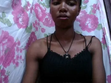 Lydia11  live sex cam