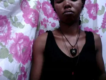 Lydia11  live sex cam