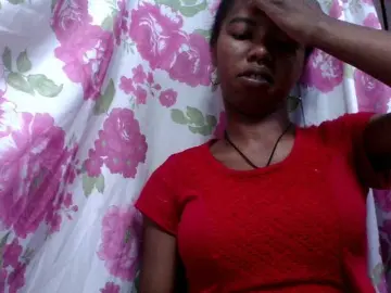 Lydia11  live sex cam