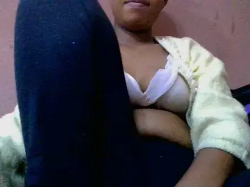 Lydia11  live sex cam