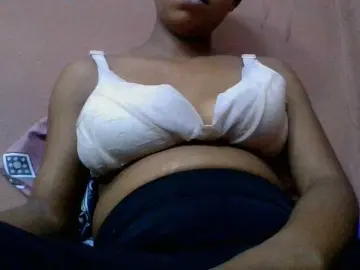 Lydia11  live sex cam