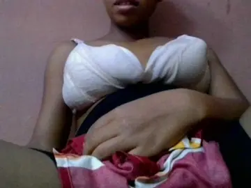 Lydia11  live sex cam