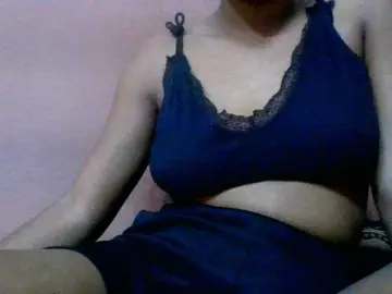 Lydia11  live sex cam