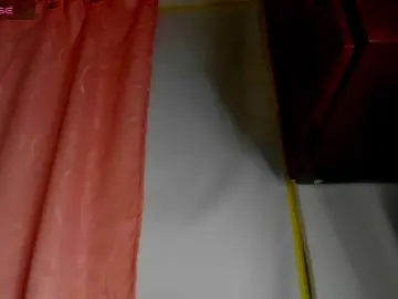 Nentia-horny  live sex cam