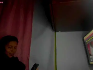 Nentia-horny  live sex cam