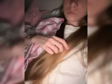 Luxxxuu  live sex cam