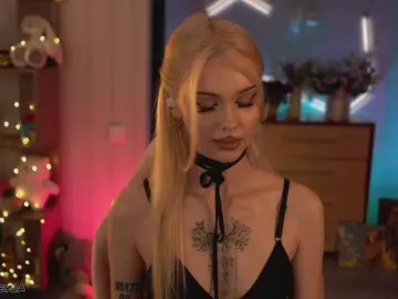 ManiFreyja  live sex cam