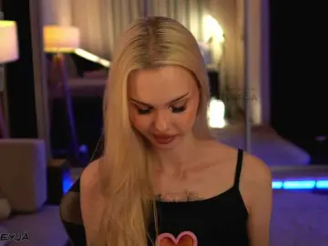ManiFreyja  live sex cam