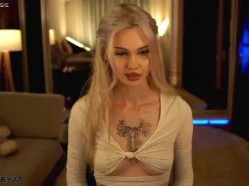 ManiFreyja  live sex cam