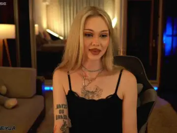 ManiFreyja  live sex cam
