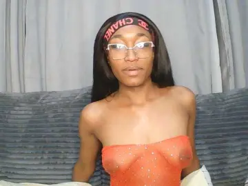 Queennana  live sex cam