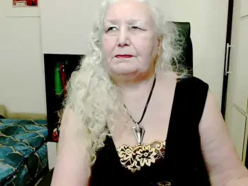 Grannywants  live sex cam