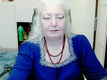 Grannywants  live sex cam