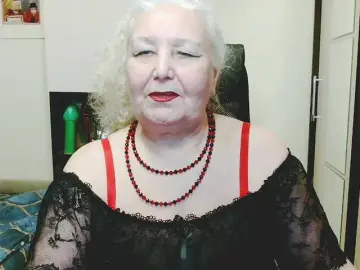Grannywants  live sex cam
