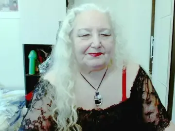 Grannywants  live sex cam