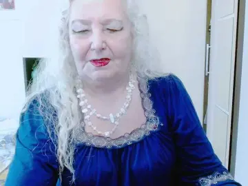 Grannywants  live sex cam
