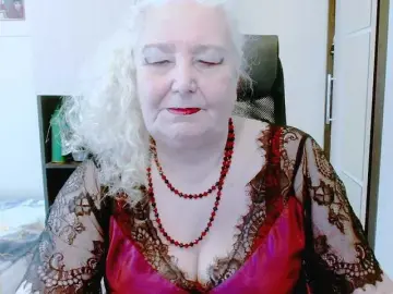Grannywants  live sex cam