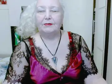 Grannywants  live sex cam