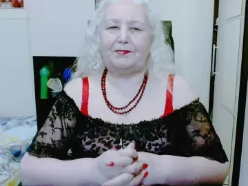 Grannywants  live sex cam