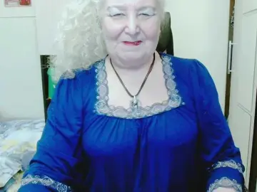 Grannywants  live sex cam