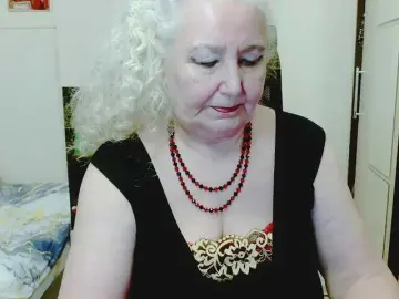 Grannywants  live sex cam