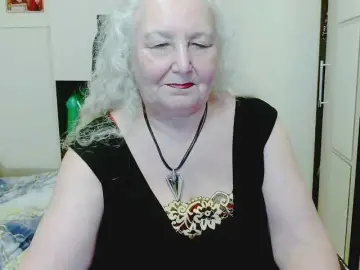 Grannywants  live sex cam