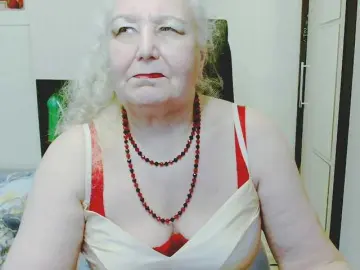 Grannywants  live sex cam