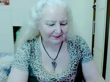 Grannywants  live sex cam