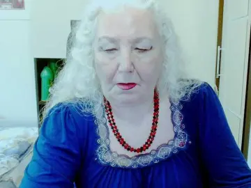 Grannywants  live sex cam