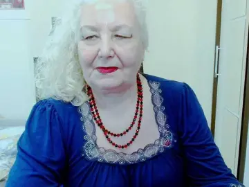 Grannywants  live sex cam