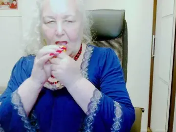 Grannywants  live sex cam