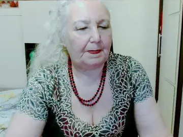 Grannywants  live sex cam