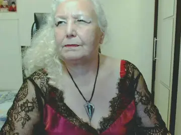 Grannywants  live sex cam