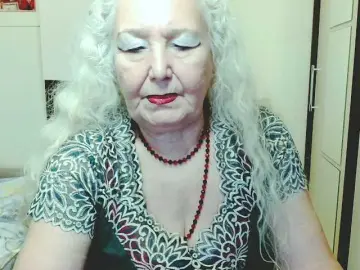 Grannywants  live sex cam