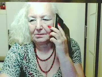 Grannywants  live sex cam