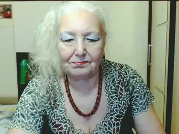 Grannywants  live sex cam