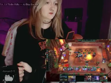 Raingurl  live sex cam