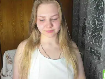 Emma-Frizea  live sex cam