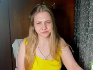 Emma-Frizea  live sex cam