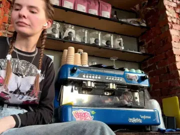 JoannGrater  live sex cam