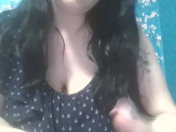 NansyyLiana  live sex cam
