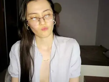 OnitaBreeland  live sex cam