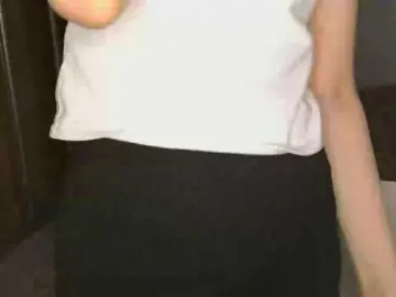 OnitaBreeland  live sex cam